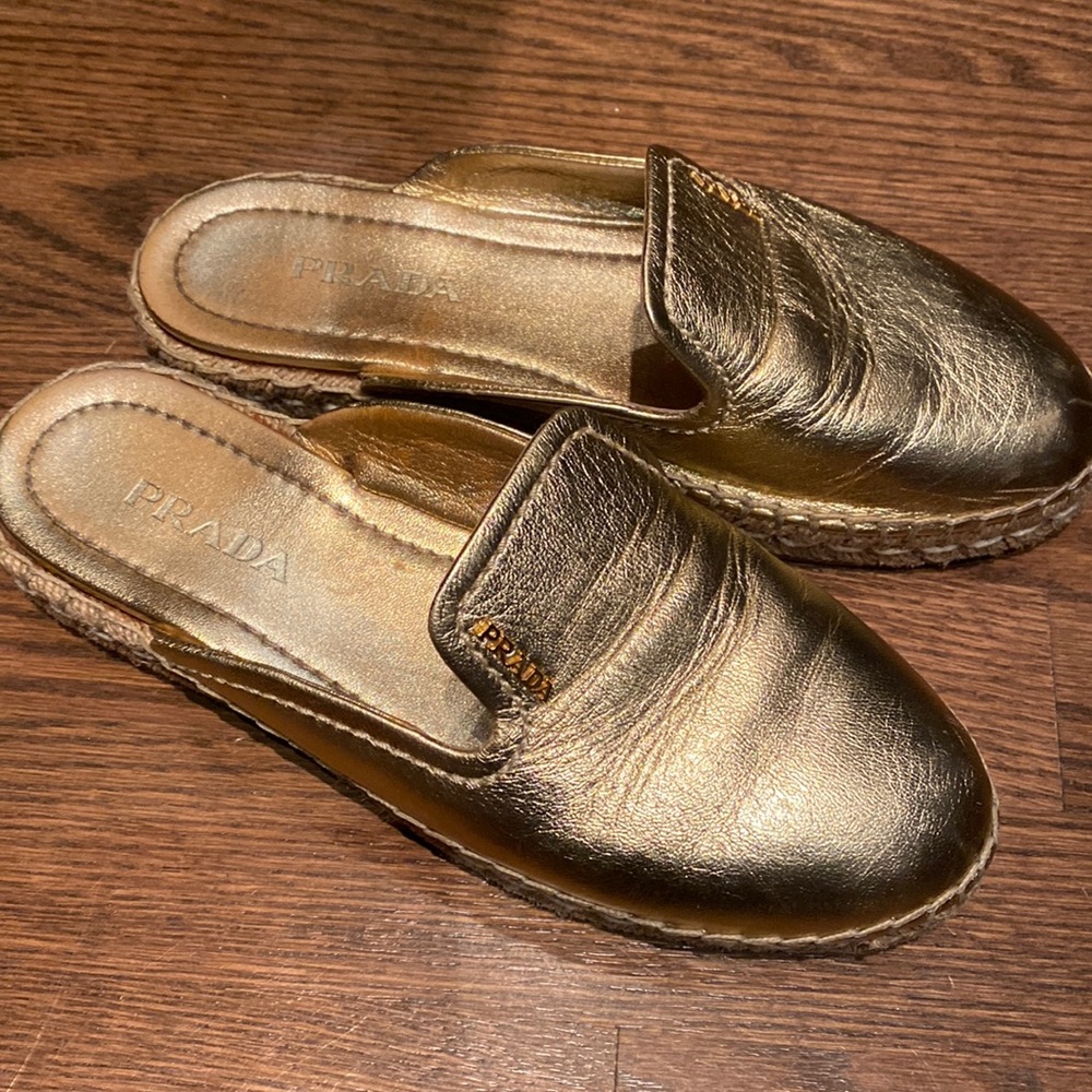 Prada Slides